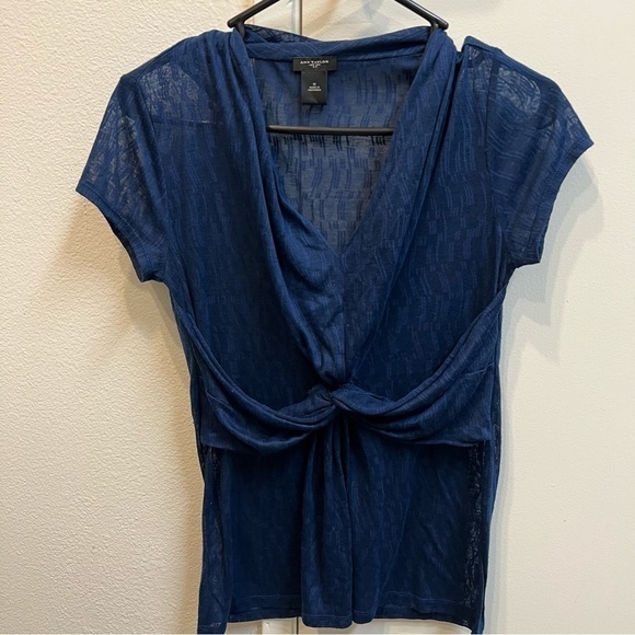 Ann Taylor Sleeveless Navy Blue Draped Front V Neckline Top Shirt Casual Soft M - Picture 3 of 11